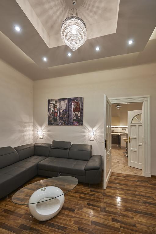 Parliament Apartment Budapest Luaran gambar