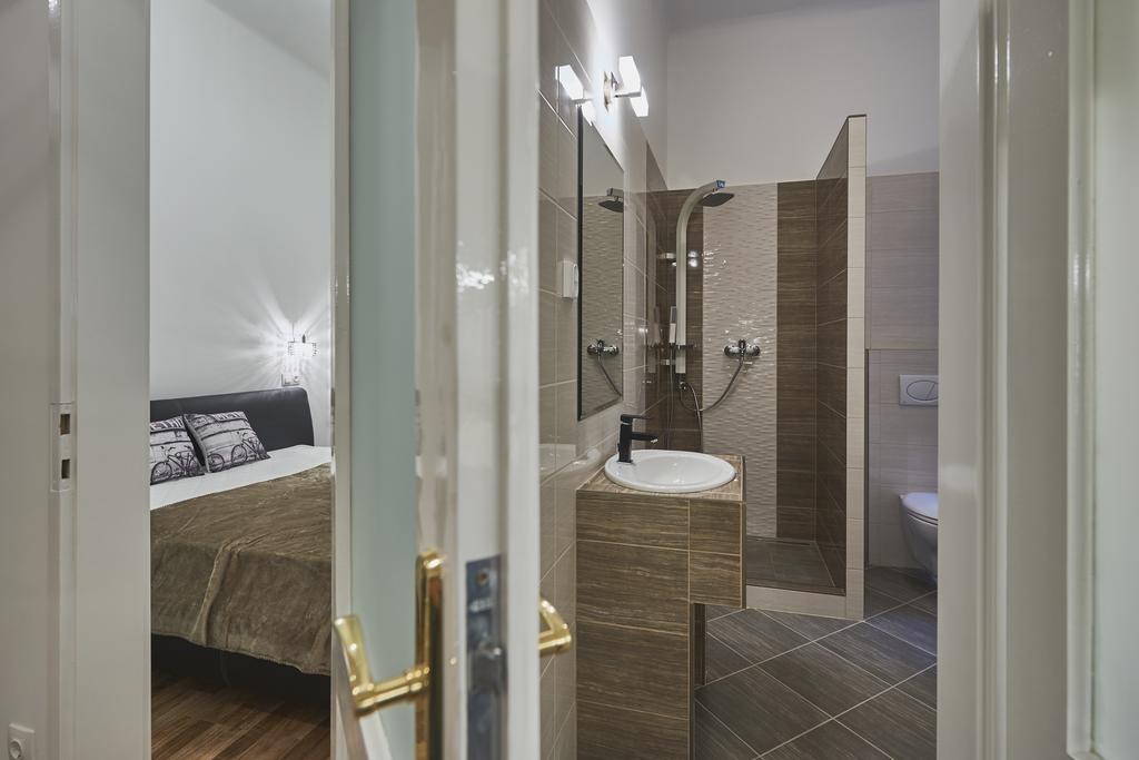 Parliament Apartment Budapest Luaran gambar